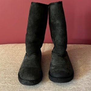 Black Classic Tall Ugg Size 5